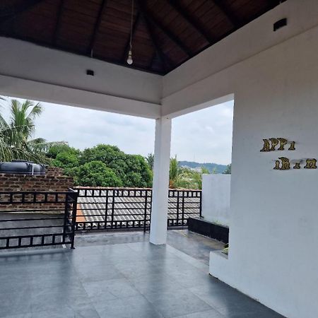 Javi Holiday Home Trincomalee Extérieur photo