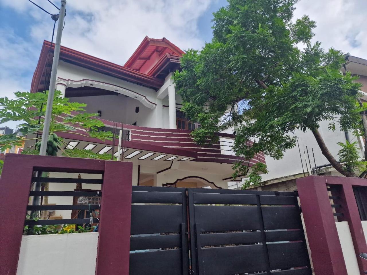 Javi Holiday Home Trincomalee Extérieur photo