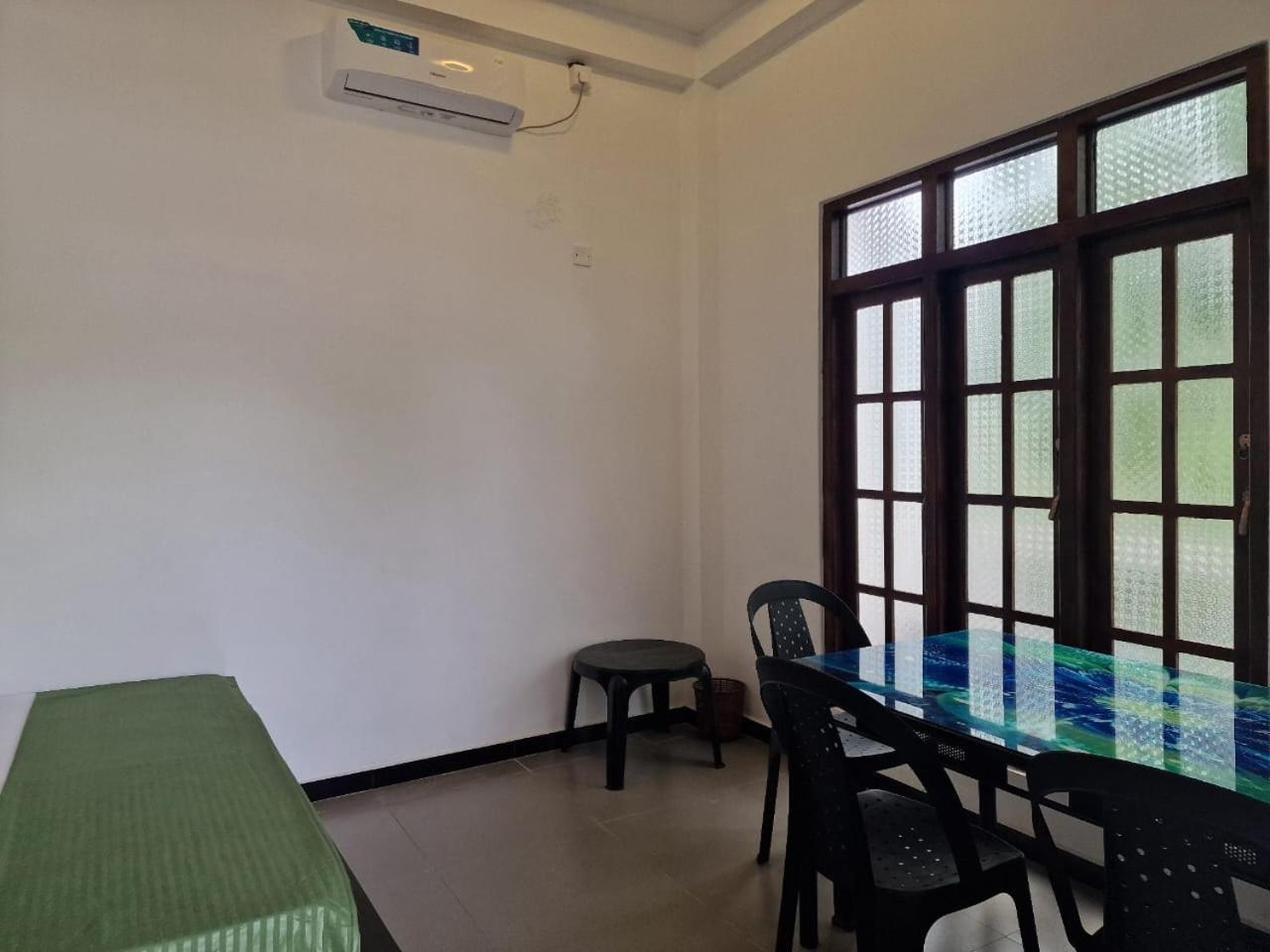 Javi Holiday Home Trincomalee Extérieur photo
