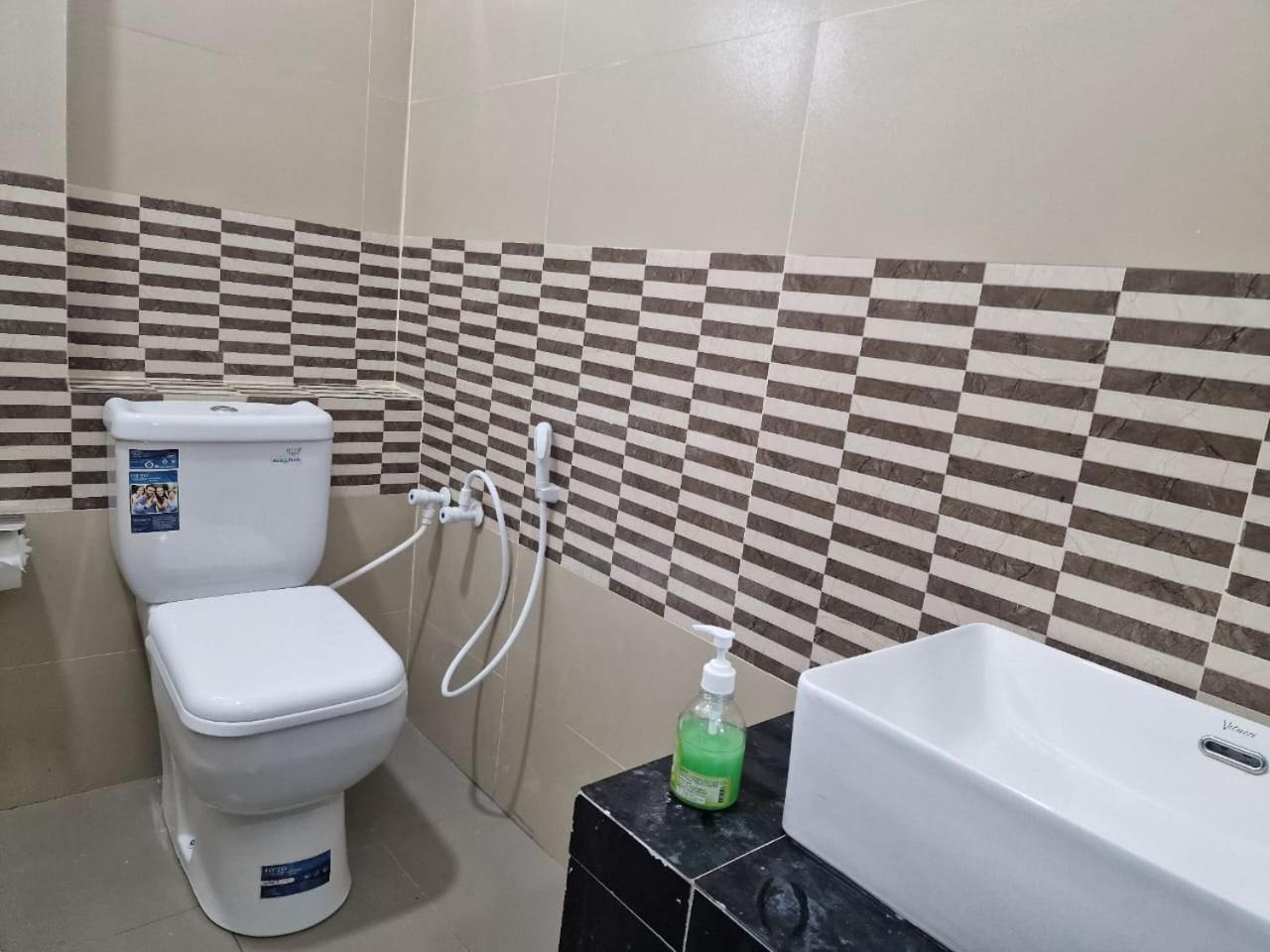 Javi Holiday Home Trincomalee Extérieur photo